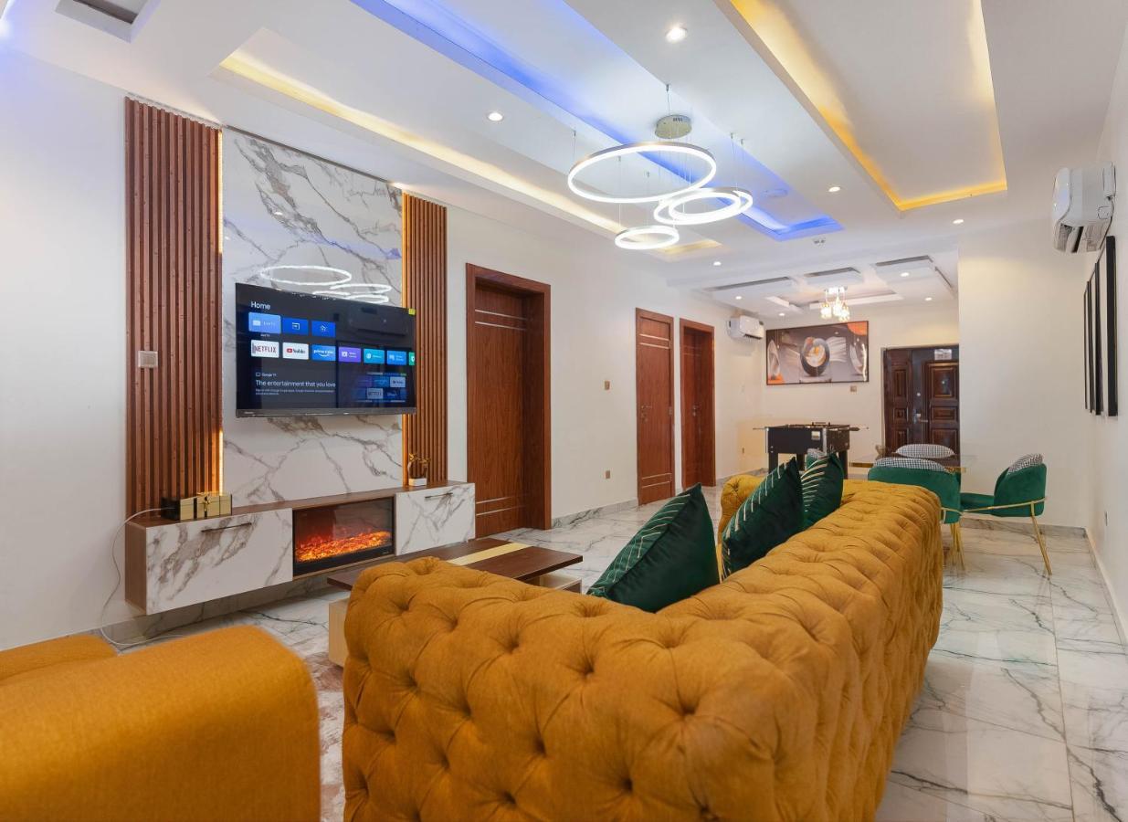 God'S Touch Apartments Remi Fani Kayode Gra. Икея Экстерьер фото