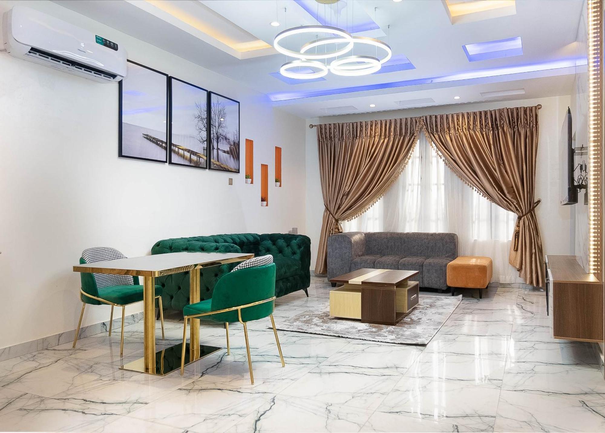 God'S Touch Apartments Remi Fani Kayode Gra. Икея Экстерьер фото